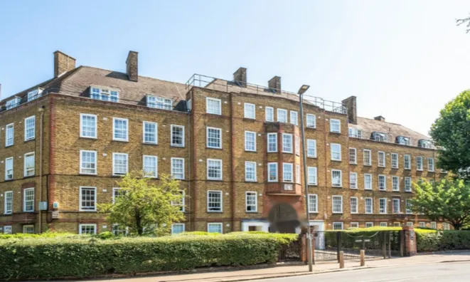 Недвижимость Vicarage Crescent: 9