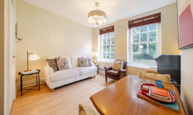 Недвижимость Vicarage Crescent: 10