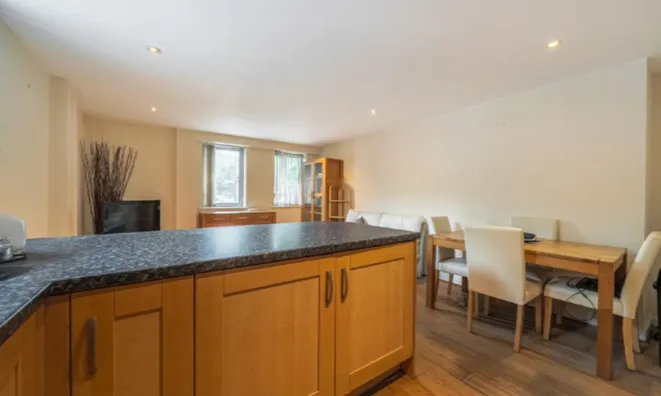 Недвижимость Jamaica Road: 10