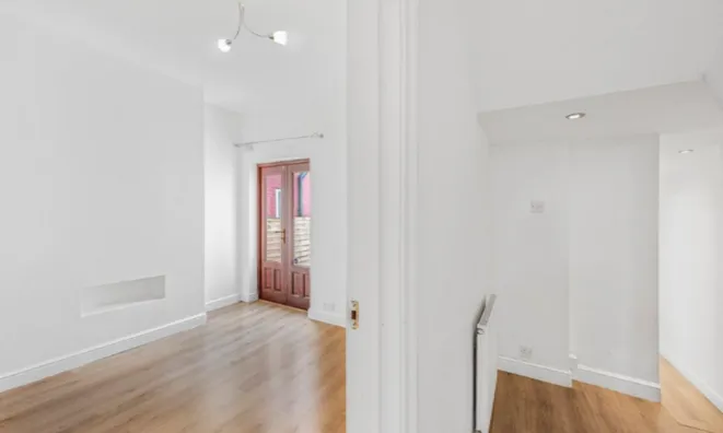 Недвижимость Oldfield Road, Willesden: 2