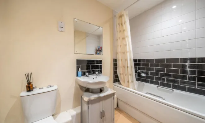 Недвижимость Sumner Road: 13