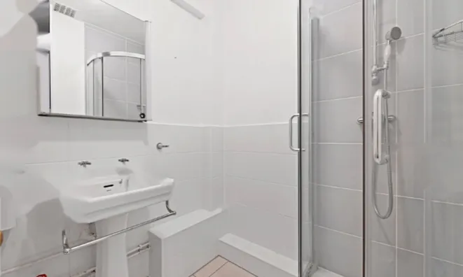 Недвижимость Queensway: 2