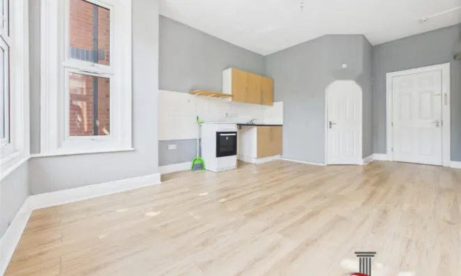 Недвижимость Minster Road: 5