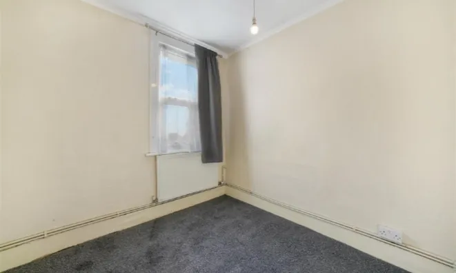 Недвижимость Deacon Road, Willesden: 2