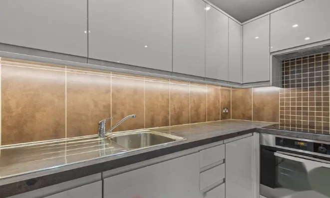 Недвижимость Wilkinson Way, Chiswick: 1