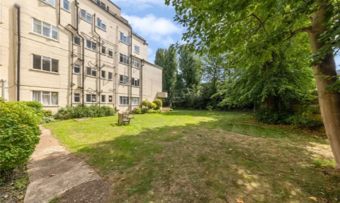 Недвижимость Thurleigh Court, Nightingale Lane: 3