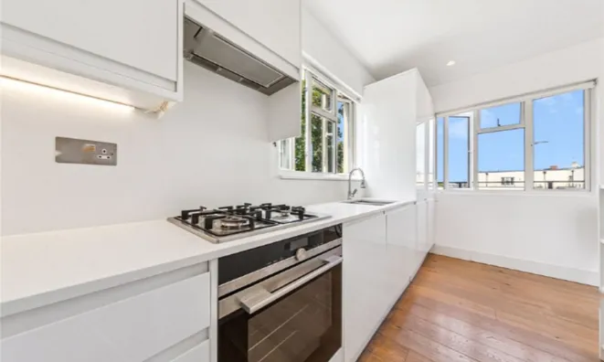 Недвижимость Thurleigh Court, Nightingale Lane: 7