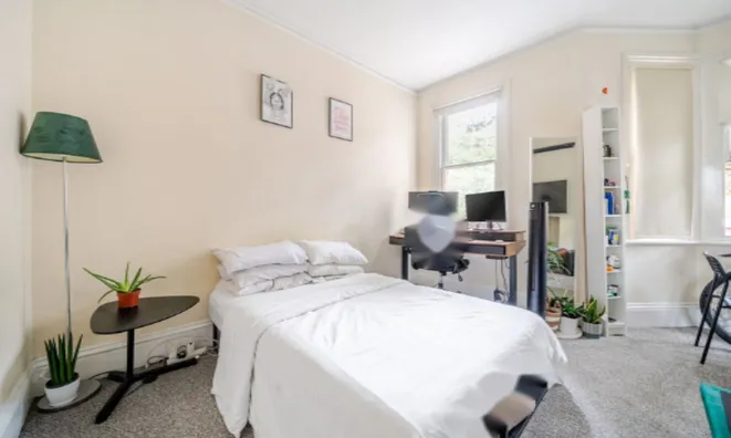 Недвижимость Crewdson Road: 9