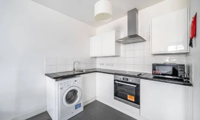 Недвижимость Warple Way, Acton: 2