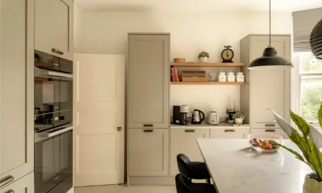 Недвижимость Cadogan Court, Draycott Avenue, Chelsea: 1