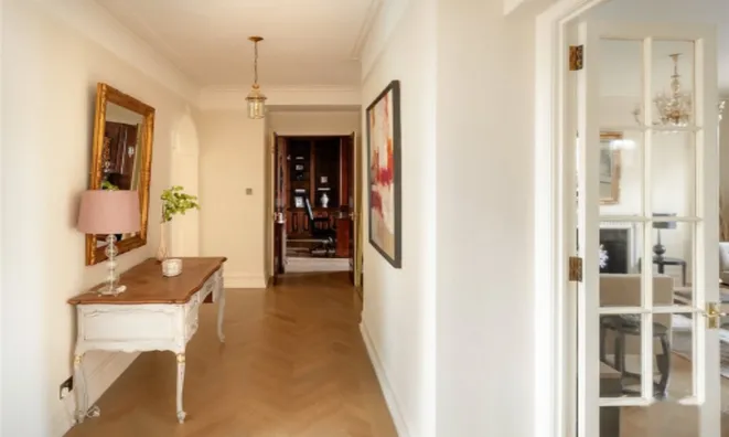 Недвижимость Cadogan Court, Draycott Avenue, Chelsea: 12