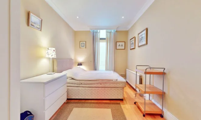 Недвижимость Hans Road: 8