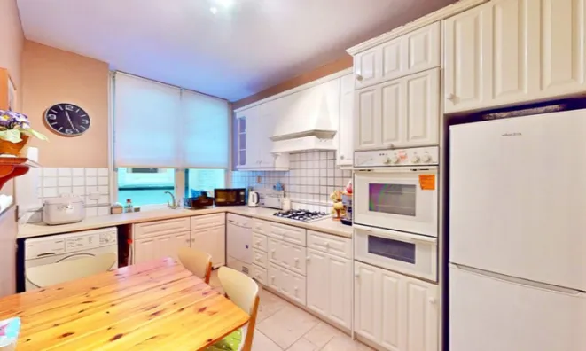 Недвижимость Hans Road: 17