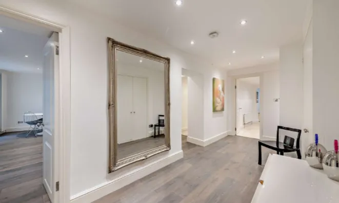 Недвижимость Brompton Square, Chelsea: 1