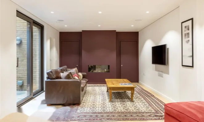 Недвижимость Roland Way: 5