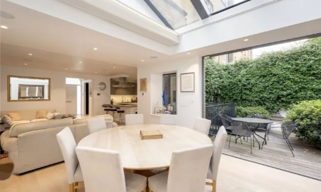 Недвижимость Roland Way: 17