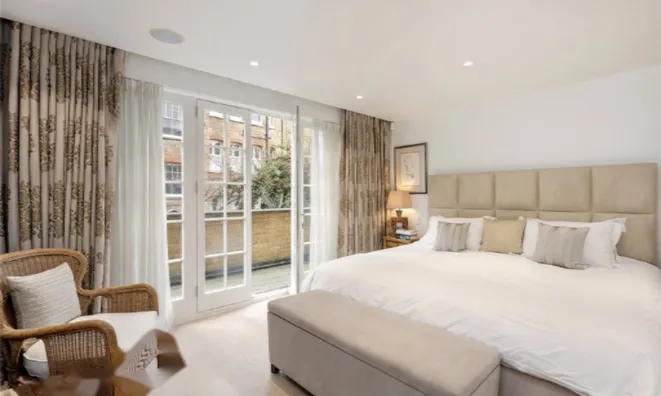 Недвижимость Roland Way: 30