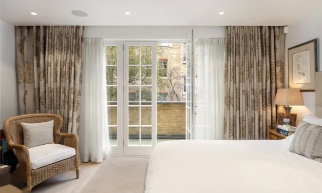 Недвижимость Roland Way: 31