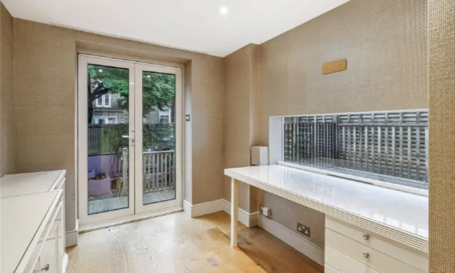 Недвижимость Shalcomb Street: 5