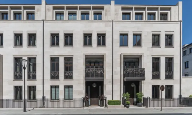 Недвижимость Whistler Square: 8