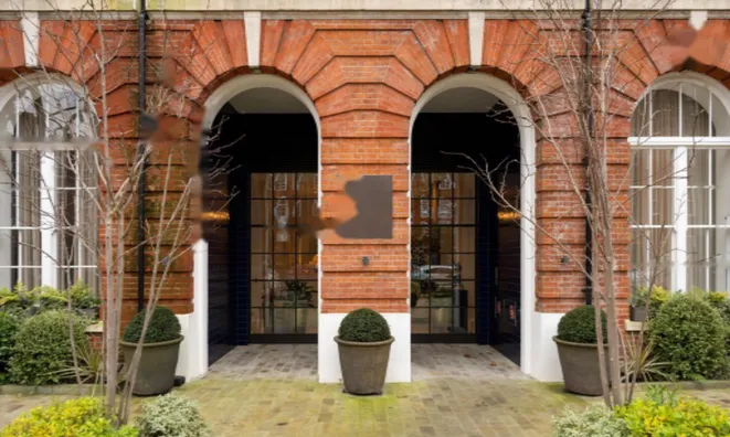 Недвижимость Hortensia Road: 12