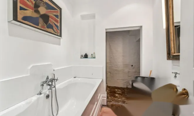 Недвижимость Roland Gardens, South Kensington: 2