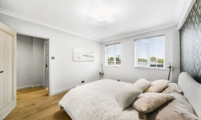 Недвижимость Goldhawk Road, Hammersmith: 1