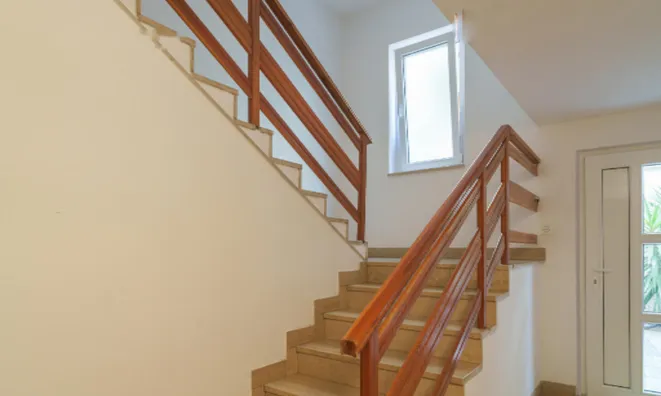 Недвижимость Трёхкомнатная квартира в Центре Копера: 10