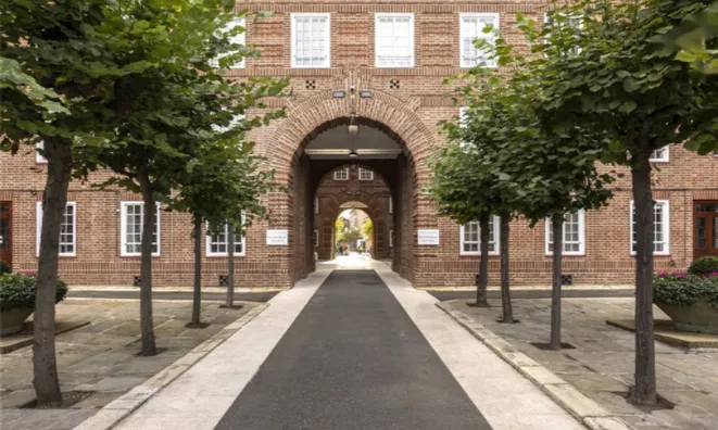 Недвижимость Swan Court, Chelsea Manor Street: 4