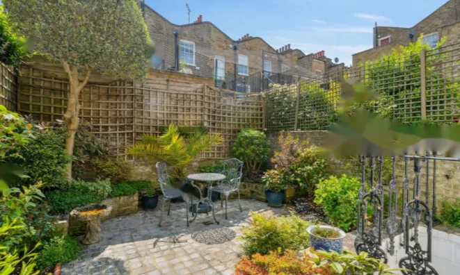 Недвижимость Coulson Street: 3