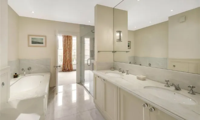 Недвижимость Flood Street: 16