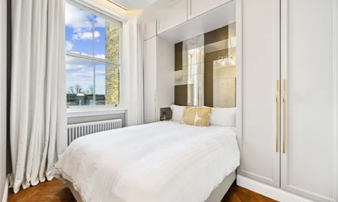 Недвижимость Redcliffe Square: 16