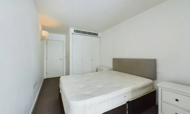 Недвижимость Hortensia Road: 9