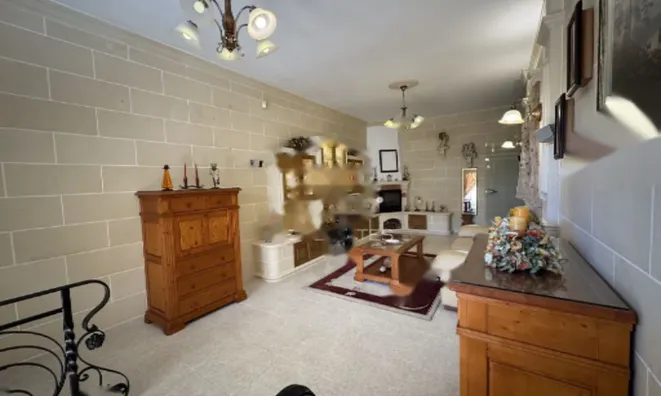 Недвижимость Central Qormi Apartment: 2