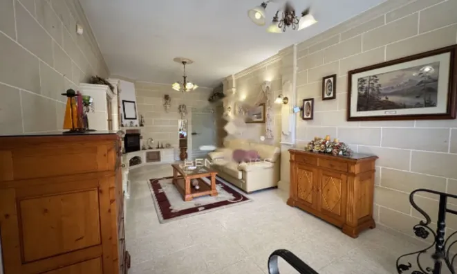 Недвижимость Central Qormi Apartment: 3