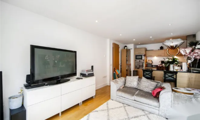 Недвижимость Fulham Road: 4