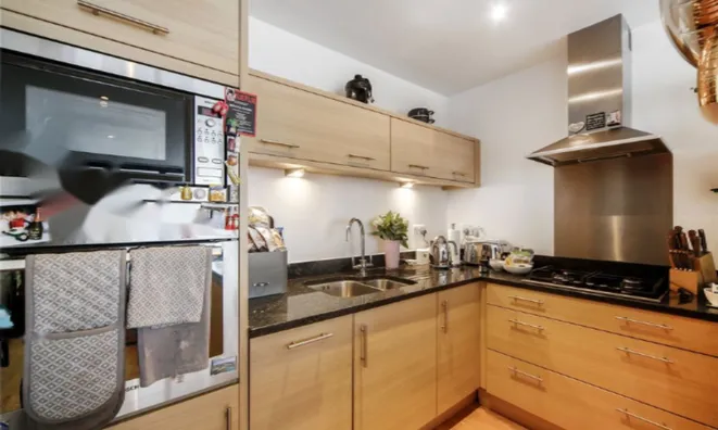 Недвижимость Fulham Road: 13