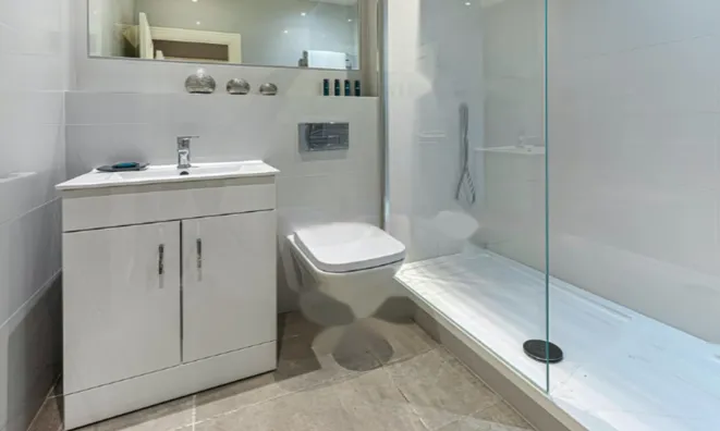 Недвижимость Chelsea Embankment: 1