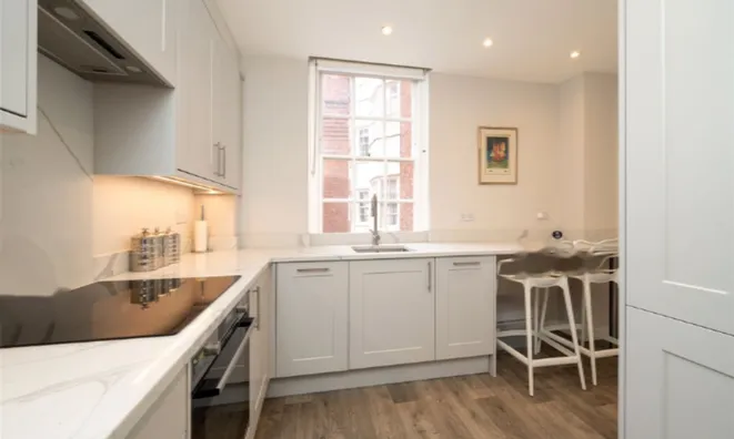 Недвижимость Cranmer Court, Whiteheads Grove, Chelsea: 9