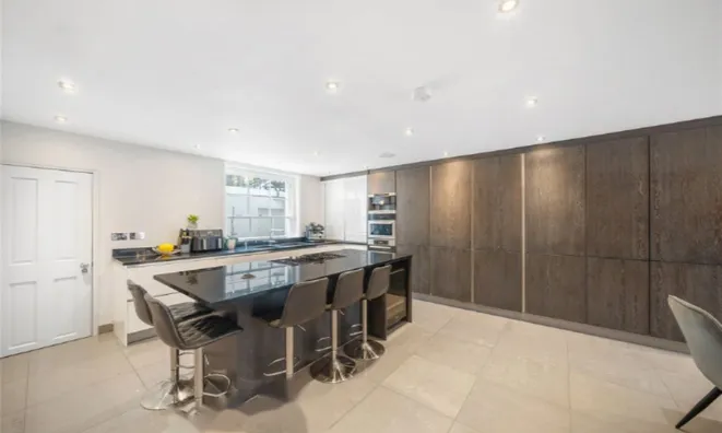 Недвижимость Rawlings Street: 13