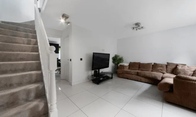 Недвижимость Stadium Street: 13