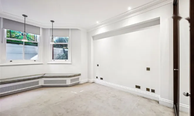 Недвижимость Egerton Gardens: 2