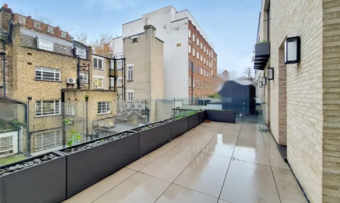 Недвижимость Cheval Place: 1