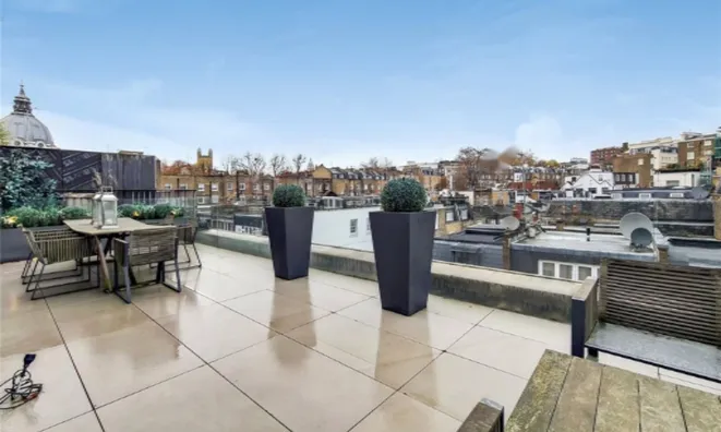 Недвижимость Cheval Place: 8