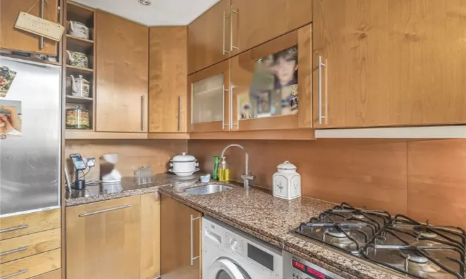 Недвижимость Donovan Court, Drayton Gardens: 1