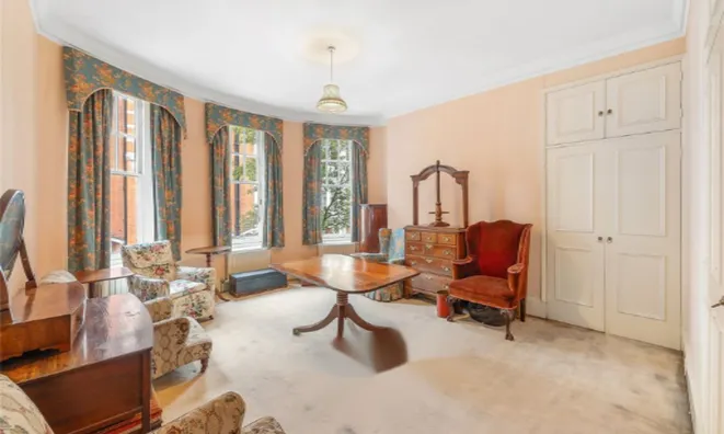 Недвижимость Sloane Court West: 1