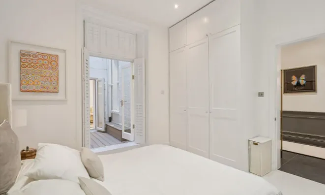 Недвижимость Redcliffe Square: 2