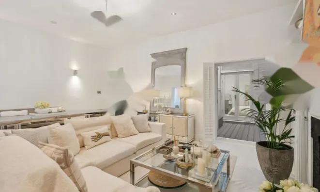 Недвижимость Redcliffe Square: 11