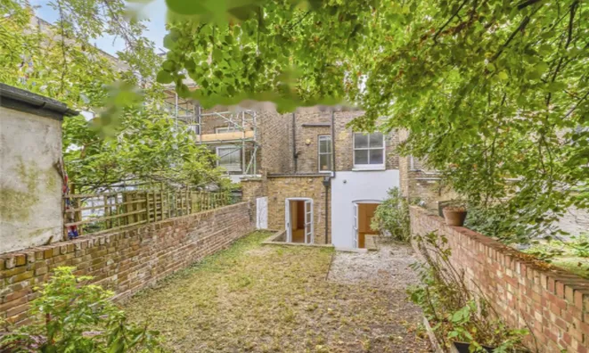 Недвижимость Finborough Road: 5