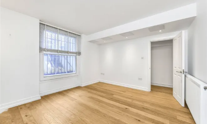 Недвижимость Finborough Road: 10